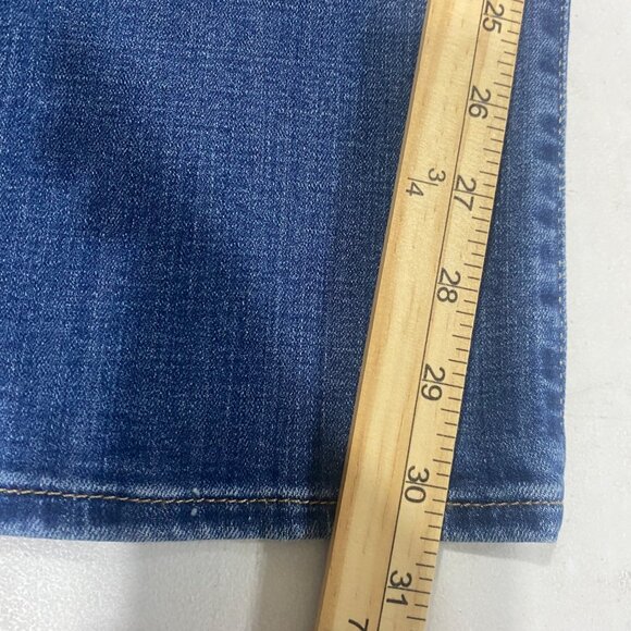 Levis Classic Straight Jeans Womens 24W Mid Rise Med Wash Hypersoft Stretch - Picture 12 of 16